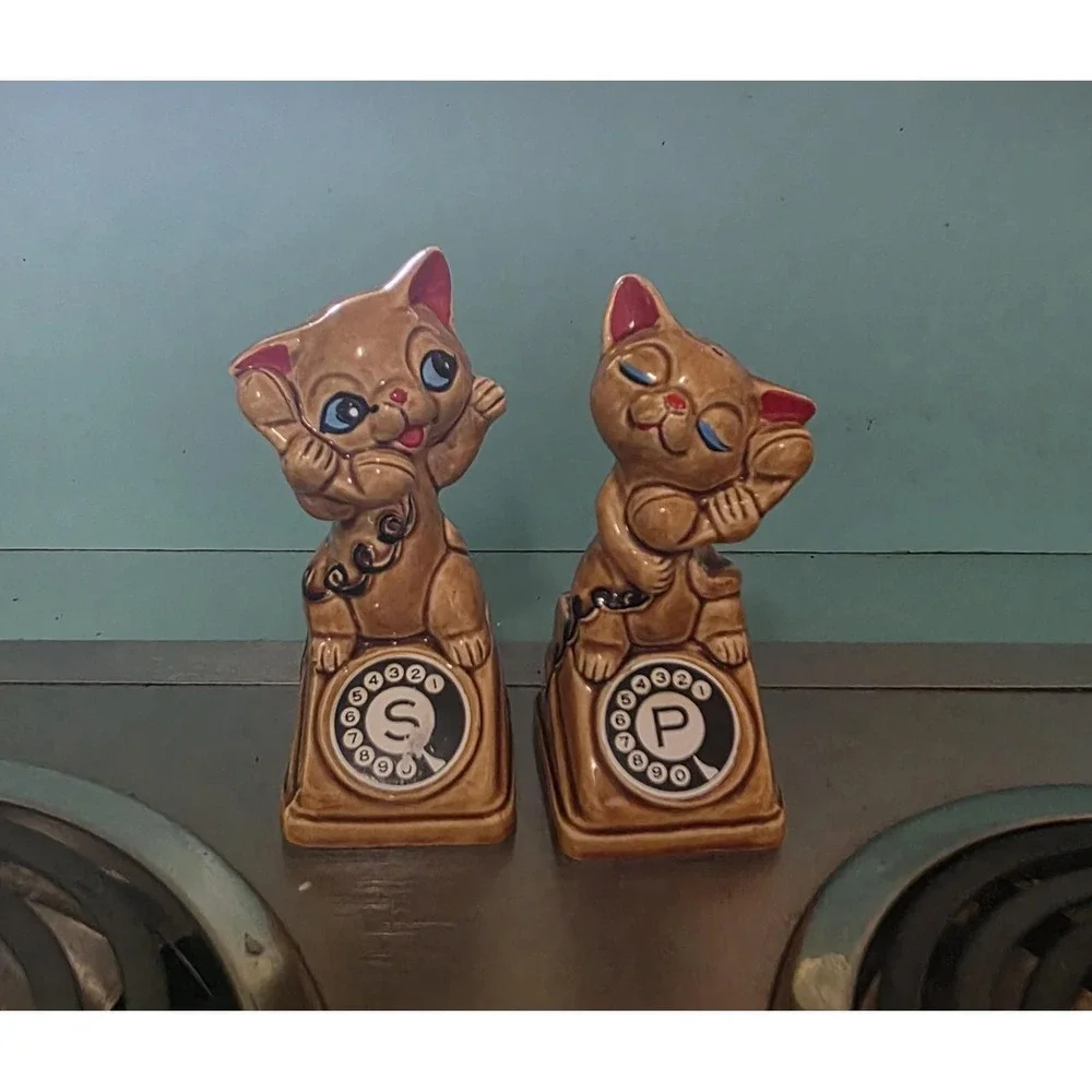 Vintage Japan Ceramic Cat Telephone Salt & Pepper Shakers Brown Cute Kitsch MCM
